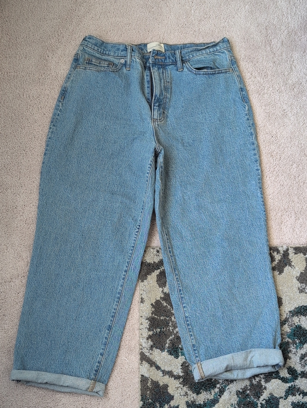 Universal Thread Light Vintage Straight Jeans 12/31R